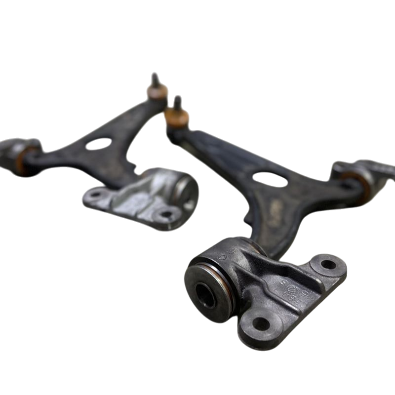 Передній важіль Citroen Saxo 1996-2003 Послуга з перепресування сайлентблоків (Сайлентблоки в ціну не входять)