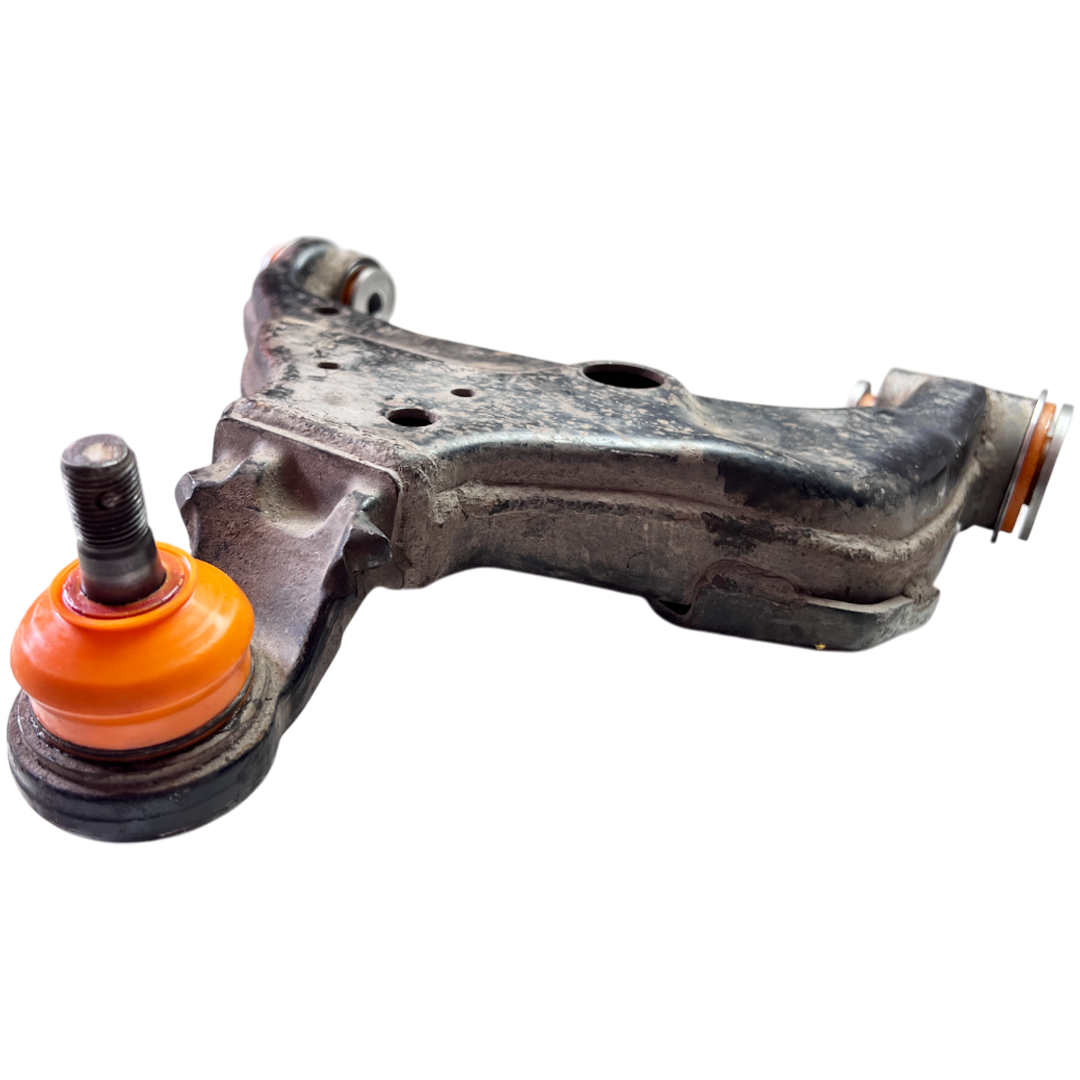 Полиуретановый пыльник рулевого наконечника переднего нижнего рычага Toyota Hilux 2015-