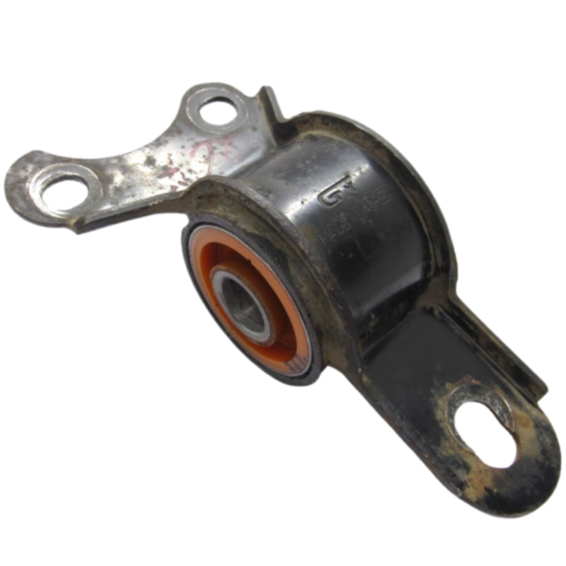 Поліуретановий сайлентблок переднього важеля задній Chery Eastar 2003- В КРОНШТЕЙНІ лівий