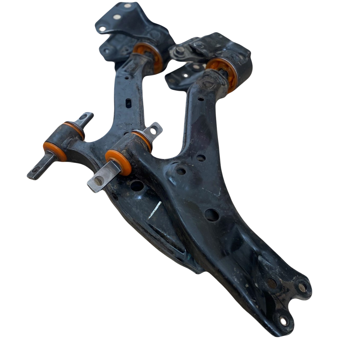 Front lower arm Honda Cr-v 2006-2011 Service with repressing of bushings (Bushings are not included in the price)