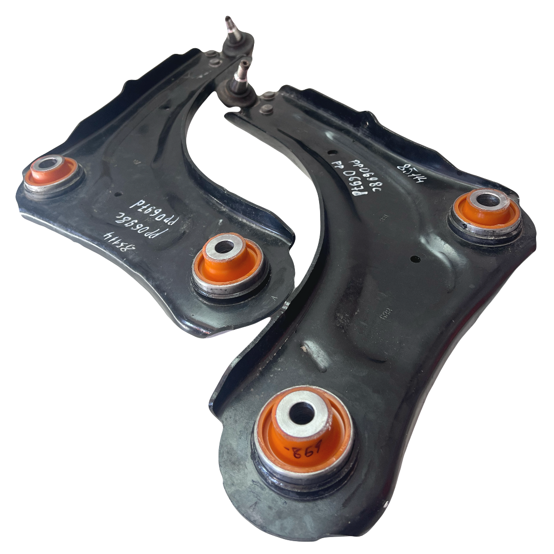 Передній важель Renault Fluence 2009- Послуга з перепресування сайлентблоків (Сайлентблоки в ціну не входять)