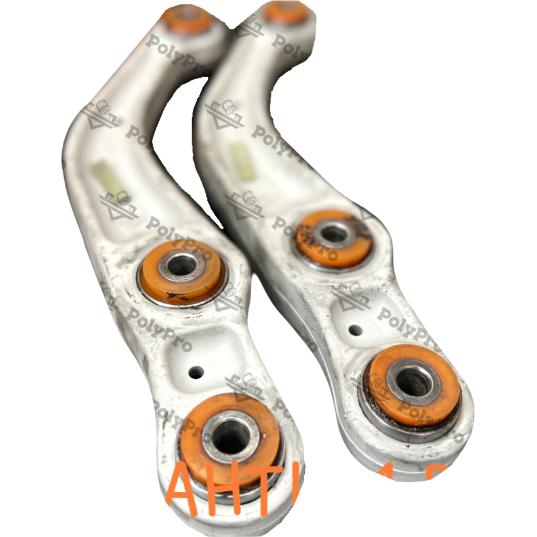 Rear lower transverse arm Audi A8 1994-2002 Service for sandblasting, powder painting and re-pressing of the bushing (Bushing is not included in the price)