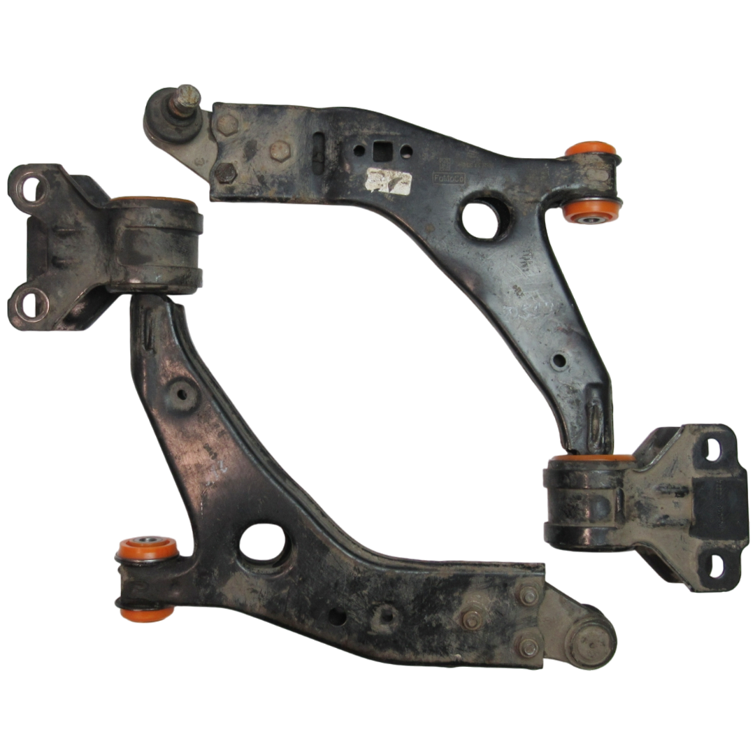 Передній важіль Ford Escape 2012-2019 Послуга з перепресування сайлентблоків (Сайлентблоки в ціну не входять)