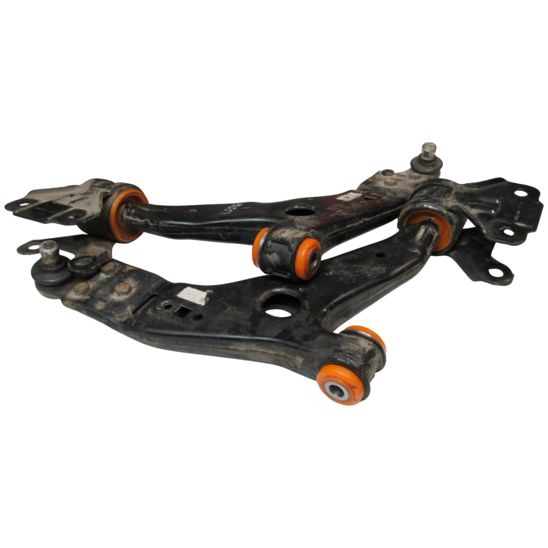 Передній важіль Ford Escape 2012-2019 Послуга з перепресування сайлентблоків (Сайлентблоки в ціну не входять)