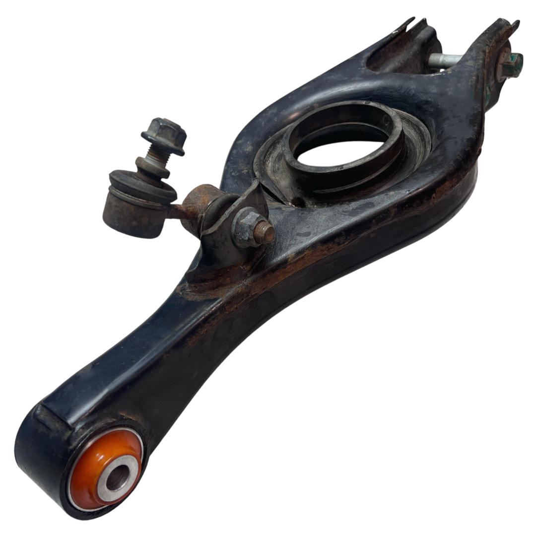 Задний подпружинный рычаг Hyundai Genesis 2008-2014 Услуга с перепресовки сайлентблоков (Сайлентблоки в цену не входят)