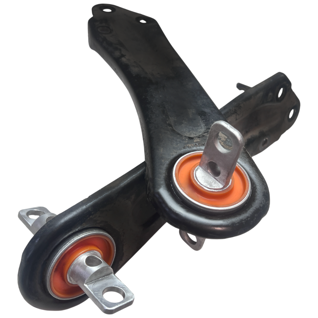 Задній поздовжній важіль Jeep Cherokee 2013-2018 Послуга з перепресування сайлентблоків (Сайлентблоки в ціну не входять)