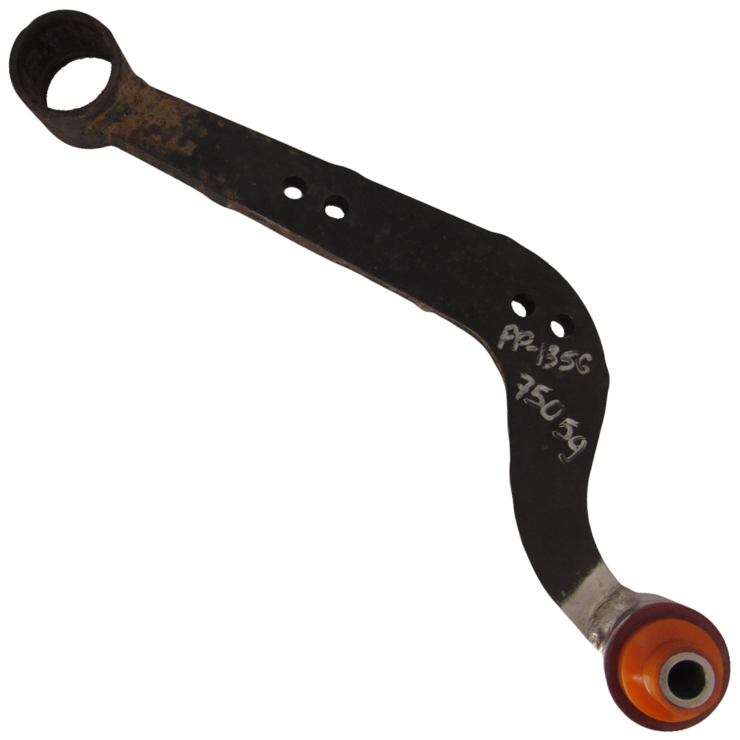 Поліуретановий сайлентблок заднього поперечного серповидного важеля зовнішній Toyota Rav4 2005-2013 права ТЯГА З ВВАРЕНИМ САЙЛЕНТБЛОКОМ