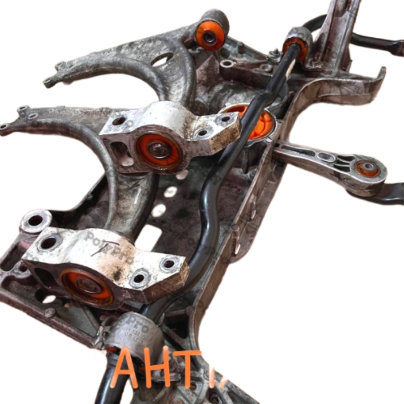 Передній підрамник Volkswagen Scirocco 2008- Послуга з перепресування сайлентблоків (Сайлентблоки в ціну не входять)