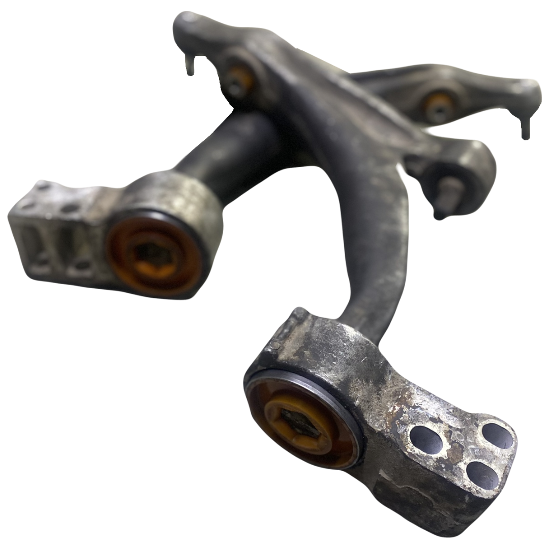 Передній нижній важіль Alfa Romeo Brera 2005-2010 Послуга з перепресування сайлентблоків (Сайлентблоки в ціну не входять)