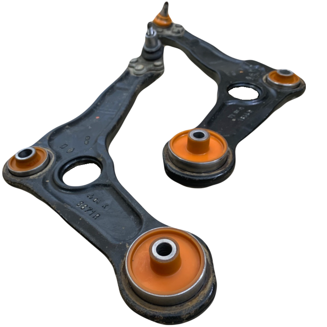 Передній нижній важіль Renault Talisman 2016- Послуга з перепресування сайлентблоків (Сайлентблоки в ціну не входять)