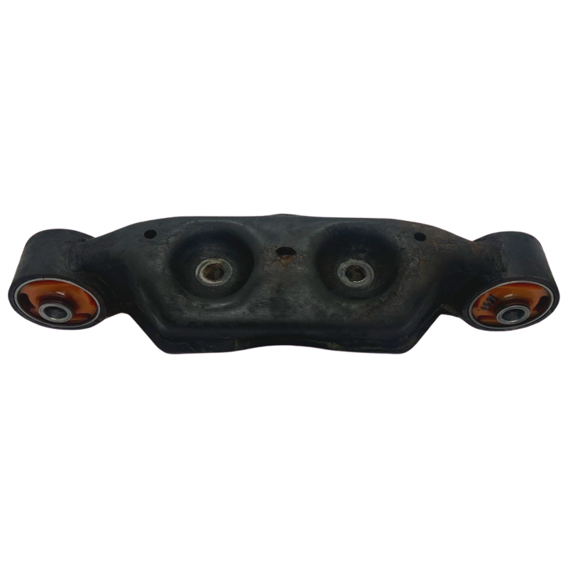 Задній редуктор Subaru Legacy 2009- Послуга з перепресування сайлентблоків (Сайлентблоки в ціну не входять)