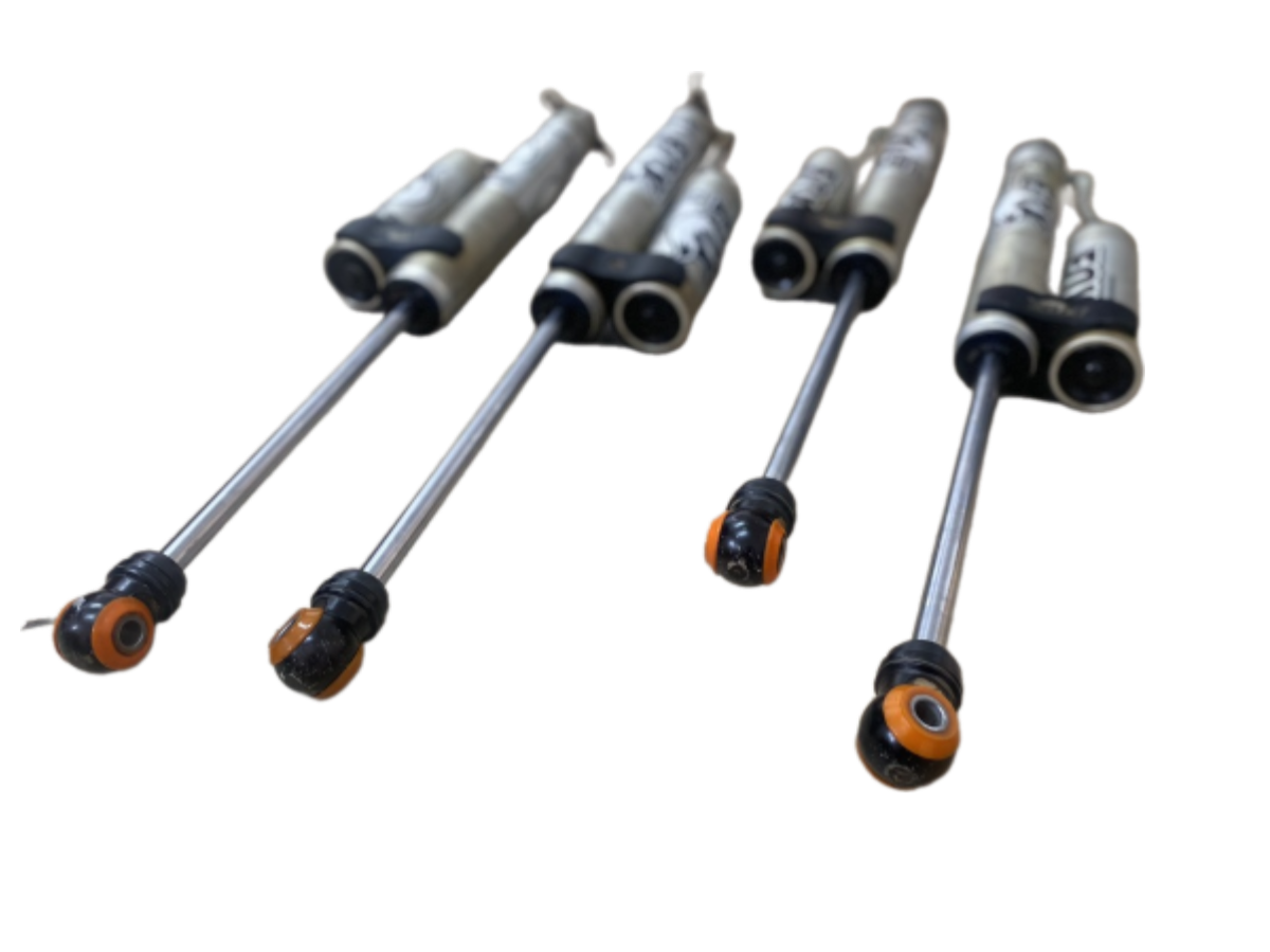 Амортизатор Fox Jeep Wrangler 2007-2018 Услуга с перепресовки сайлентблоков (Сайлентблоки в цену не входят)