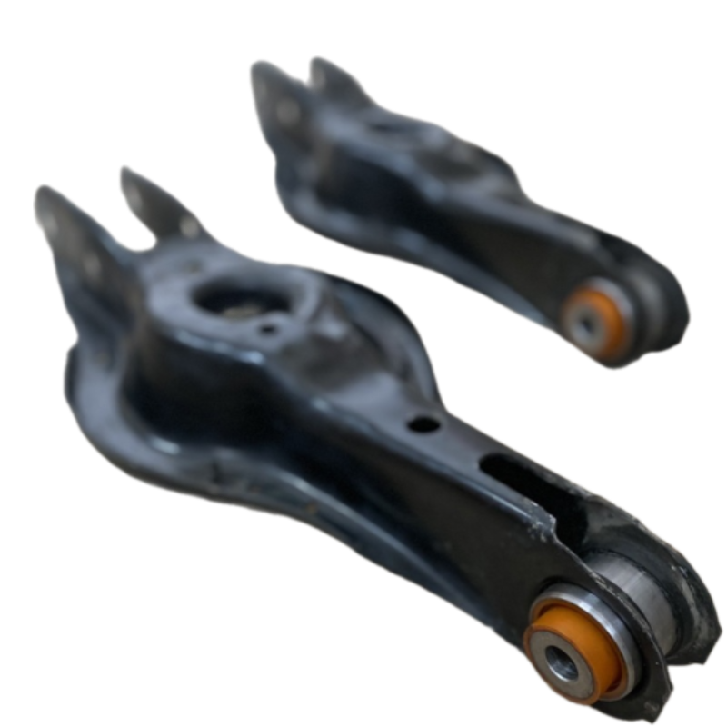 Задній підпружинний важіль Bmw F83 2013- Послуга з перепресування сайлентблоків (Сайлентблоки в ціну не входять)