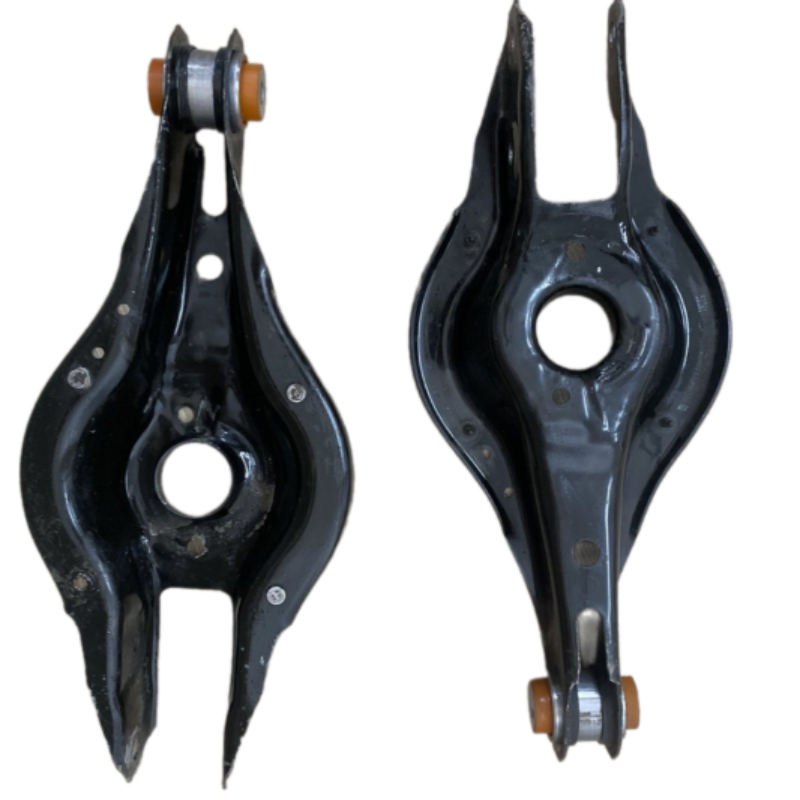 Задній підпружинний важіль Bmw F83 2013- Послуга з перепресування сайлентблоків (Сайлентблоки в ціну не входять)