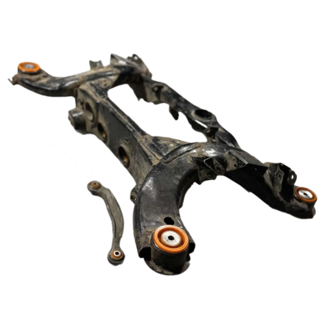 Задний подрамник Chrysler 300 2004-2010 Услуга с перепресовки сайлентблоков (Сайлентблоки в цену не входят)