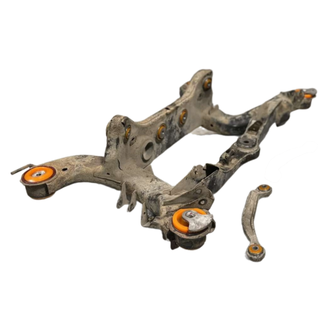 Задний подрамник Chrysler 300 2004-2010 Услуга с перепресовки сайлентблоков (Сайлентблоки в цену не входят)