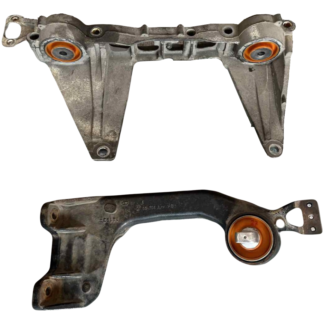 Кріплення заднього редуктора Mercedes-Benz Vito 2014- V250D Послуга з перепресування сайлентблоків (Сайлентблоки в ціну не входять)