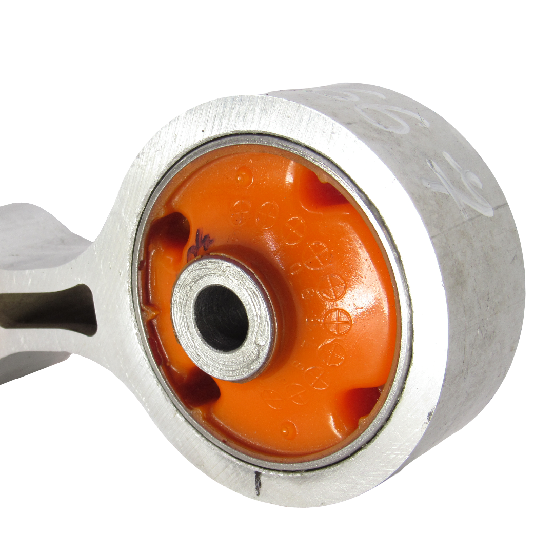 Поліуретанова подушка двигуна задня Mazda 6 2002-2008 2.3L Послуга ПО ЗАМІНІ великого САЙЛЕНТБЛОКА