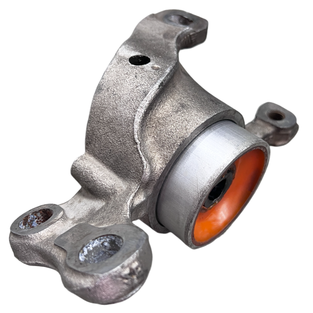 Поліуретановий сайлентблок переднього важеля задній Bmw F45 2014- 2.0L правий Послуга ПО ЗАМІНІ САЙЛЕНТБЛОКА