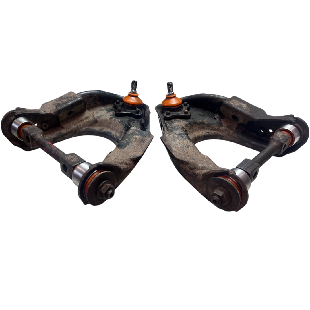 Передня підвіска автомобіля Mazda B-Serie 1998-2006 Послуга з перепресування сайлентблоків (Сайлентблоки в ціну не входять)