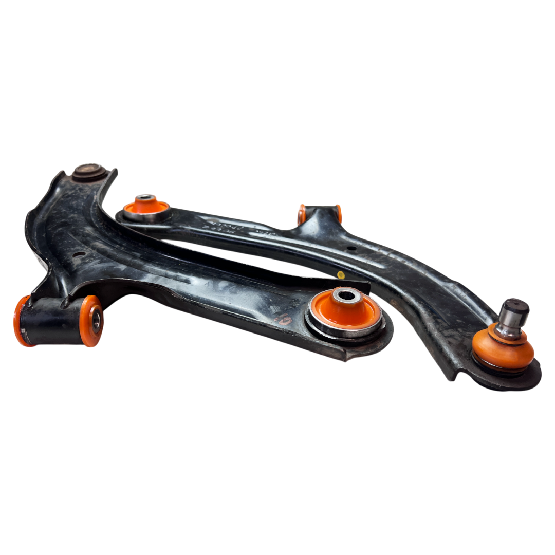 Передній нижній важіль Nissan Tiida 2004-2011 Послуга з перепресування сайлентблоків (Сайлентблоки в ціну не входять)