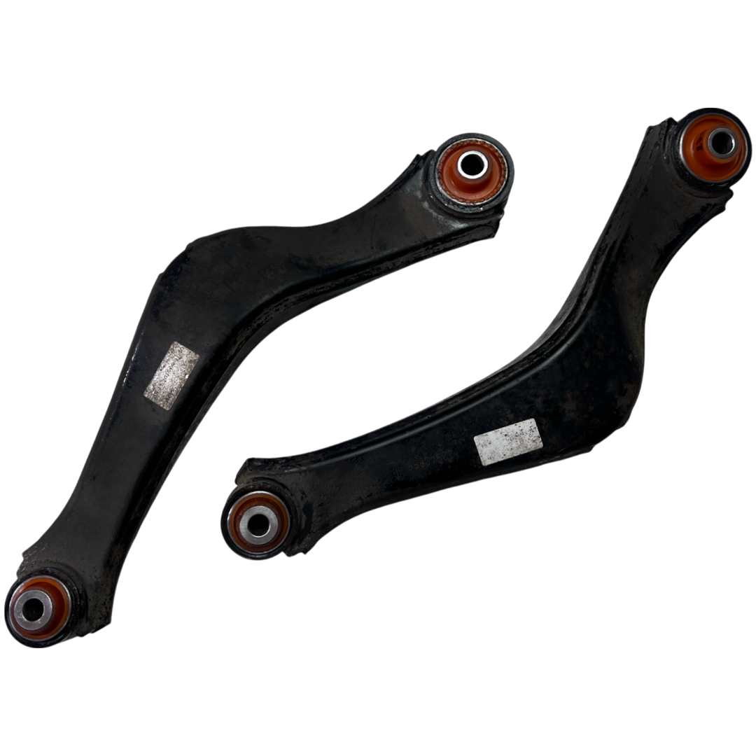 Задній верхній поперечний важіль Opel Insignia 2008-2017 Послуга з перепресування сайлентблоків (Сайлентблоки в ціну не входять)