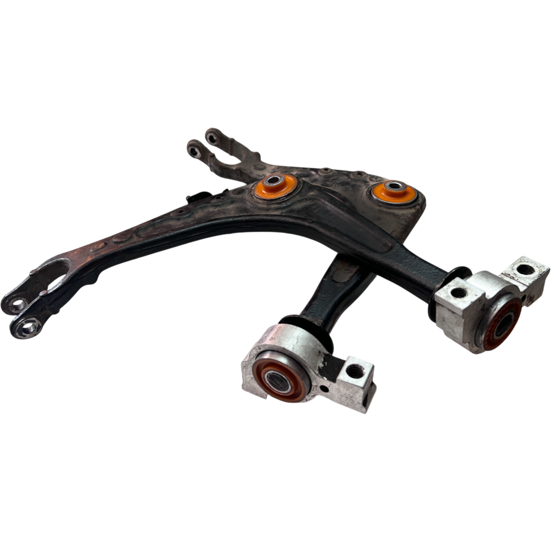 Передня підвіска автомобіля Citroen C5 2008-2017 Послуга з перепресування сайлентблоків (Сайлентблоки в ціну не входять)