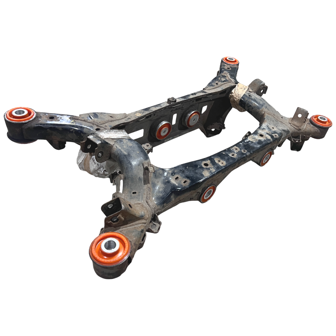 Задний подрамник Hyundai Genesis 2008-2014 Услуга с перепресовки сайлентблоков (Сайлентблоки в цену не входят)