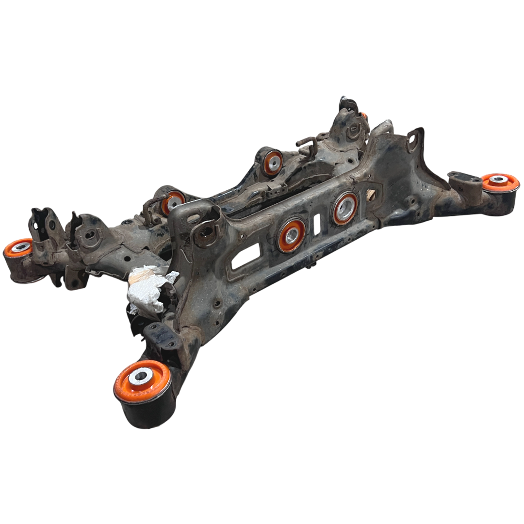 Задний подрамник Hyundai Genesis 2008-2014 Услуга с перепресовки сайлентблоков (Сайлентблоки в цену не входят)