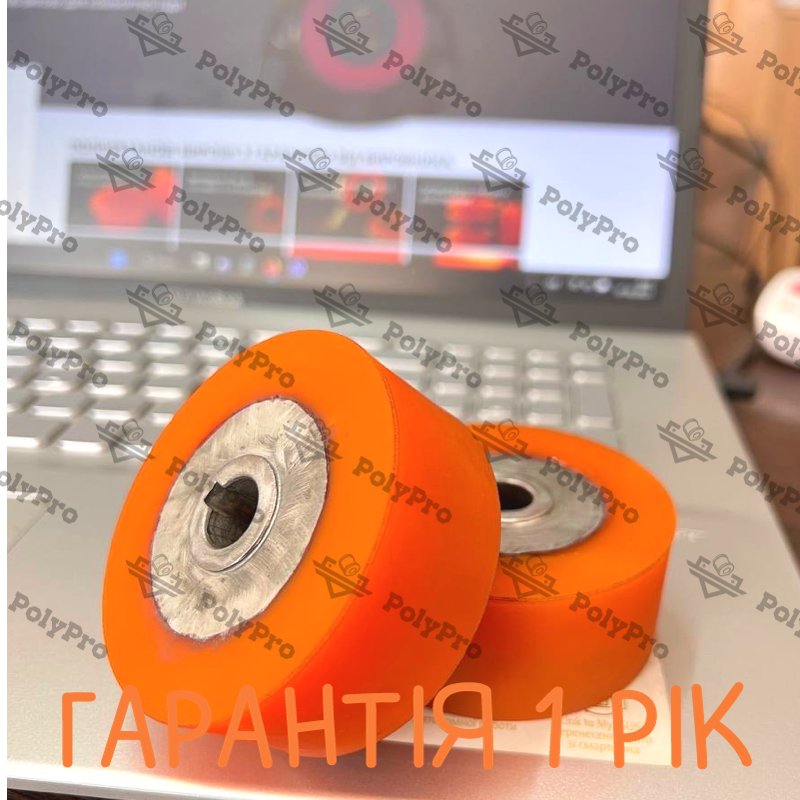 Shaft lining with polyurethane for fabric bonding